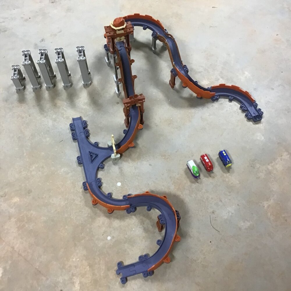 Disney's Chuggington Mine Adventure Train Set-Perfect Condition - Picture 4 of 4